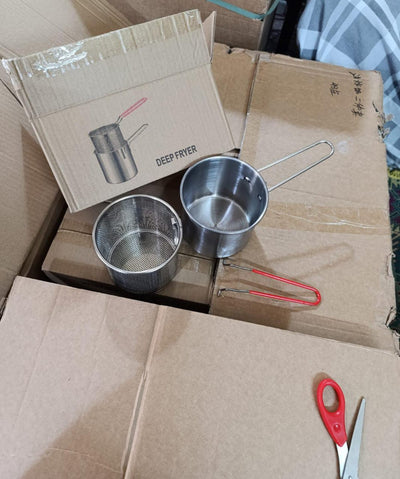 Deep Frying Pot with Strainer Basket