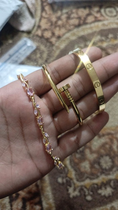 Nail Cartier, Cartier & Tulip Bracelet Set