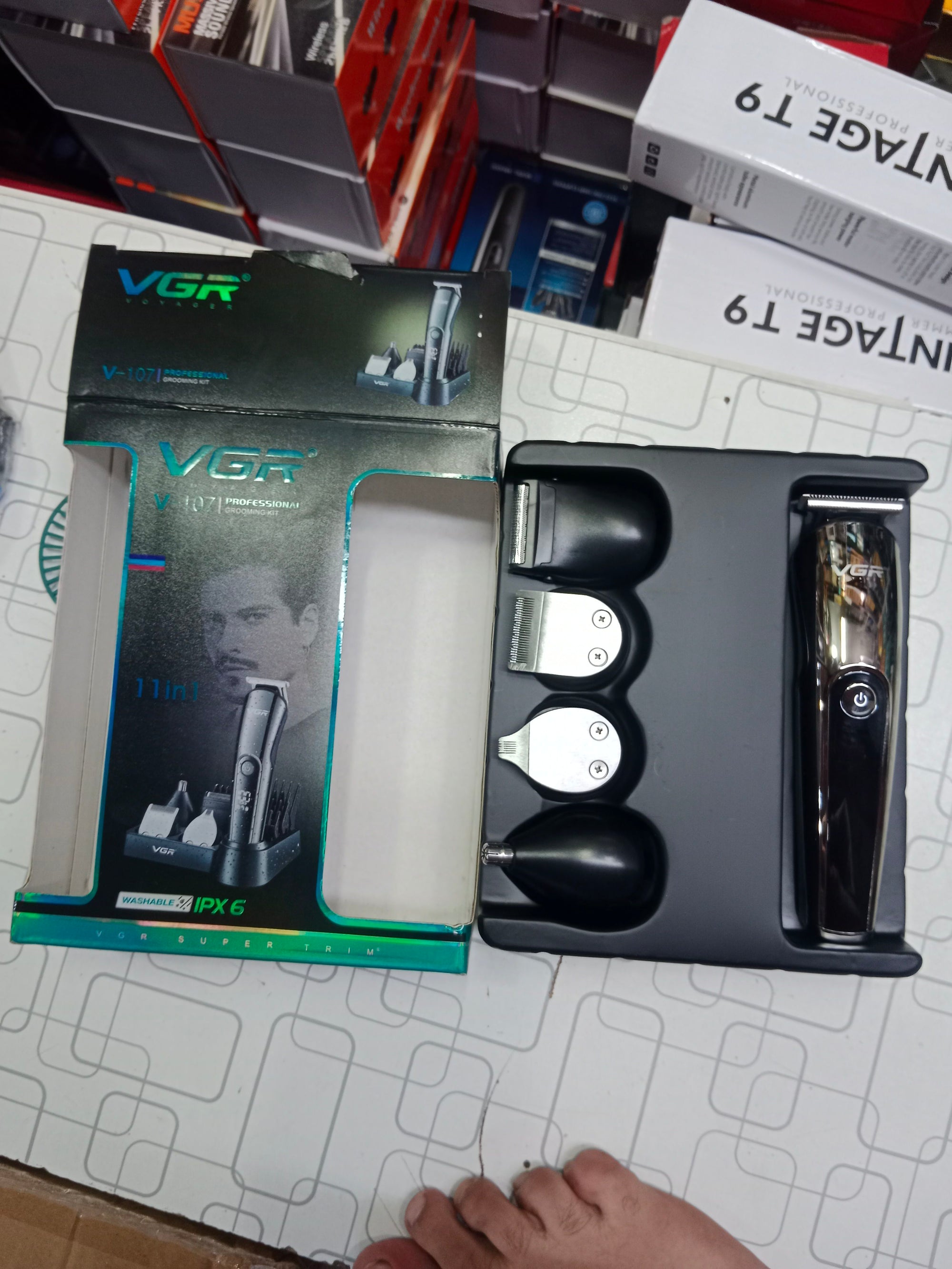 VGR V-107 11-In-1 Professional Grooming Kit