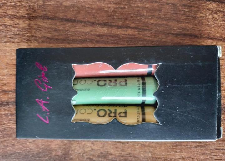 HD Pro Concealer Pack of 3 Shades Black Bottle